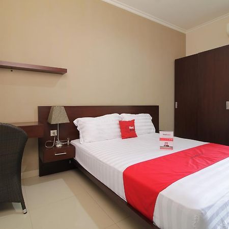 Reddoorz Plus Near Ambassador Mall Jakarta Ngoại thất bức ảnh