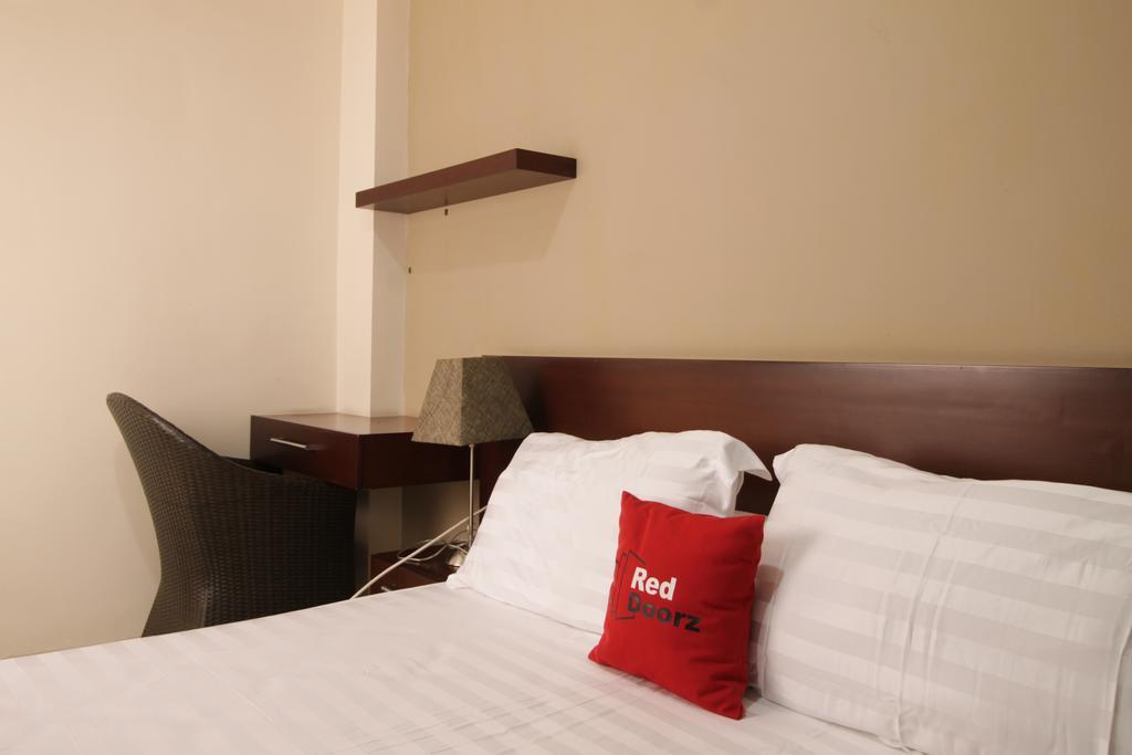 Reddoorz Plus Near Ambassador Mall Jakarta Ngoại thất bức ảnh